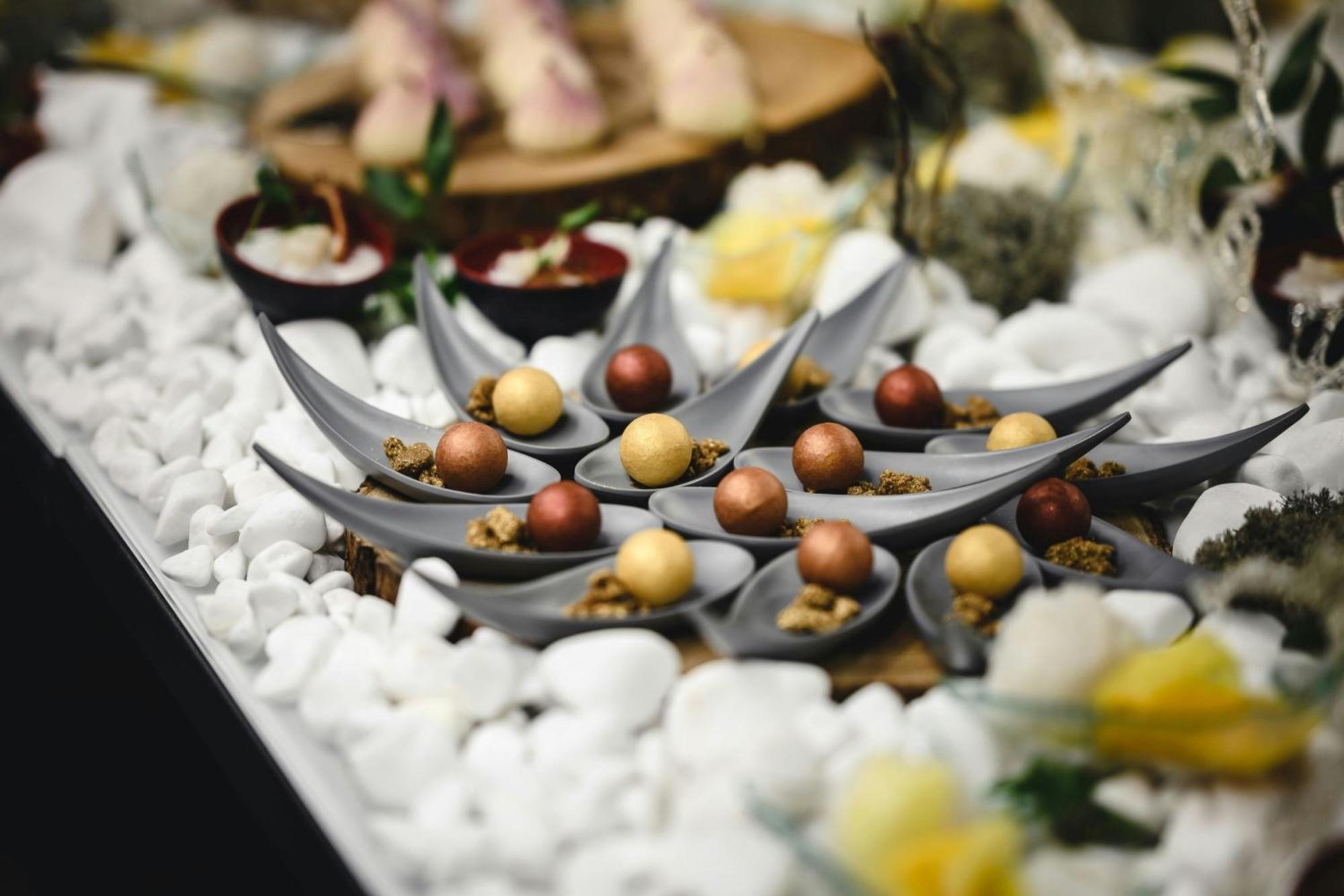 Sheraton Grand Warsawa Bagian luar foto